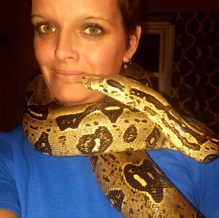 В США любительницу змей нашли в доме. Страшнее ее смерти трудно что-то представить