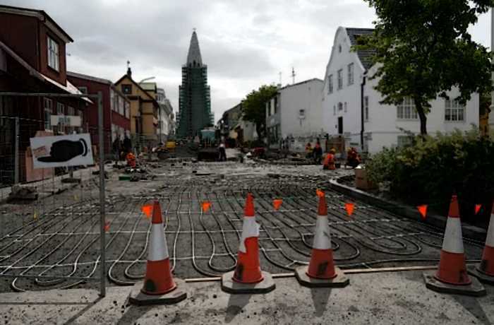 В Исландии начали делать тротуары с подогревом, чтобы люди не подскальзывались