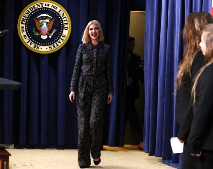 Гардероб бизнес-леди: 3 стильных костюма Иванки Трамп