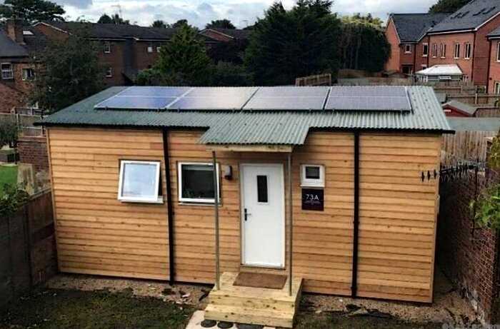 В Англии бездомным людям построили домики, где есть все необходимое