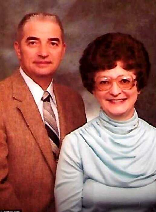 Муж и жена прожили вместе 70 лет и умерли с разницей в 20 минут