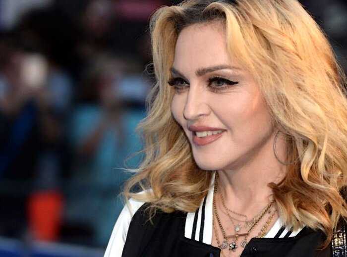 Мадонна познакомилась с родителями 26-летнего бойфренда. Они тоже оказались моложе нее