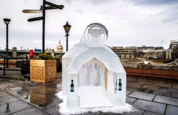 В Лондоне открыли мини-отель из замороженного пива, в котором можно буквально «нализаться»