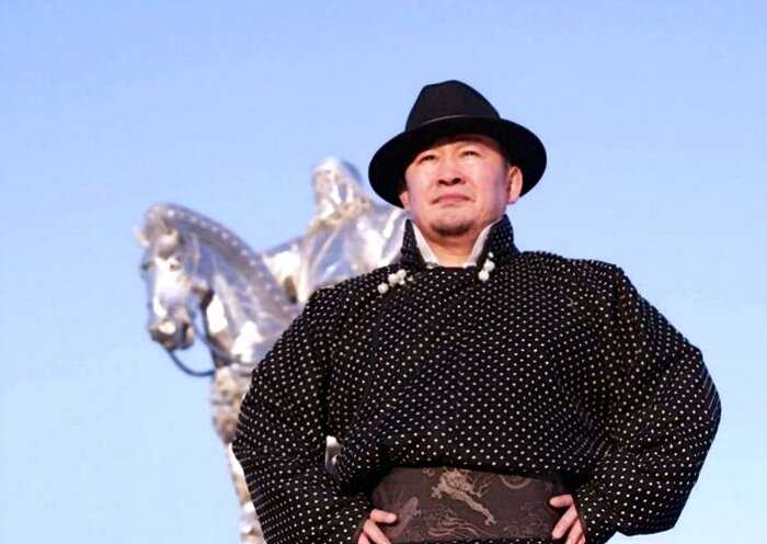 «Прощаю всё»: президент Монголии сделал щедрый подарок всем пенсионерам страны