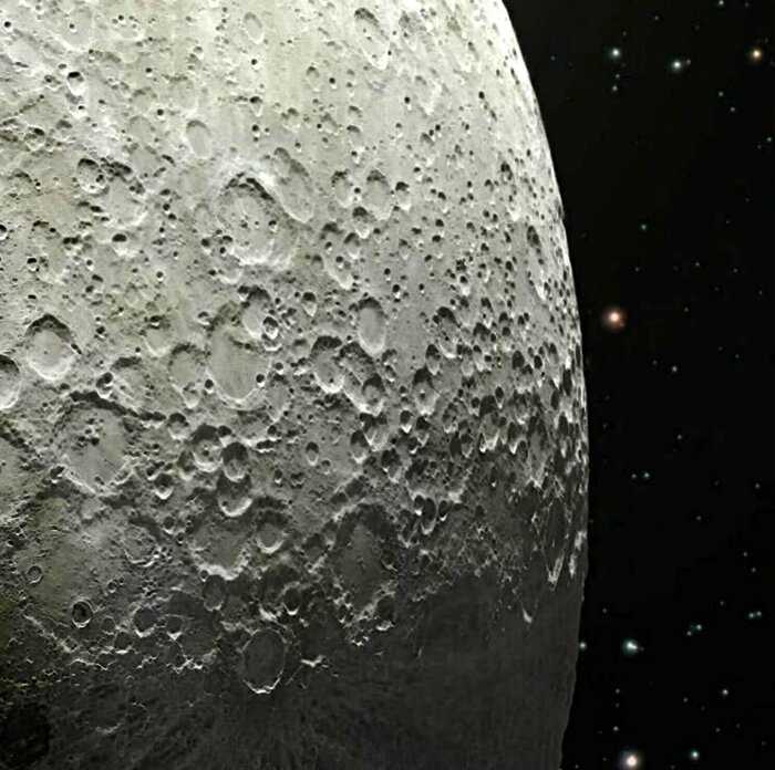 В сети появился невероятный снимок Луны, составленный из 100 тысяч фотографий