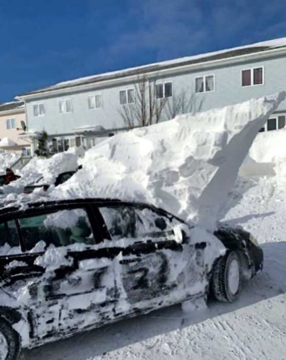 30 суровых фотографий, показывающих, как канадцы справляются со своей зимой