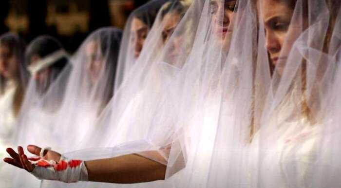 Новый закон в Турции заставит женщин выходить замуж за своих насильников