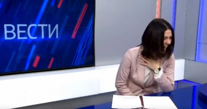 Российская телеведущая расхохоталась, рассказывая о суммах соц пособий