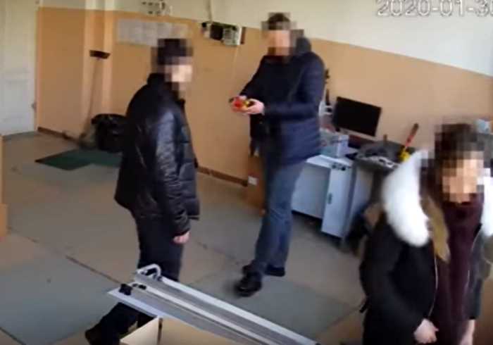 Одесские полицейские обокрали квартиру прямо во время обыска