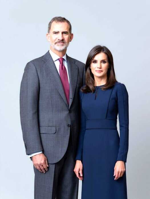 Новые официальные фото испанской королевы Летиции и короля Филиппа