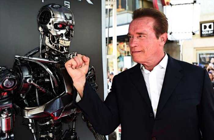 Шварценеггер подал в суд на российскую компанию за создание робота-двойника