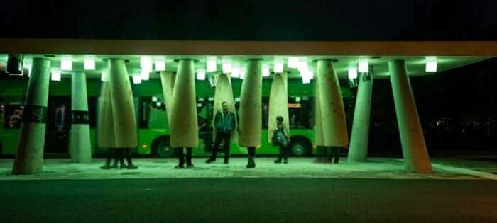 В Швеции придумали «умную остановку», на которой ждать автобус — одно удовольствие