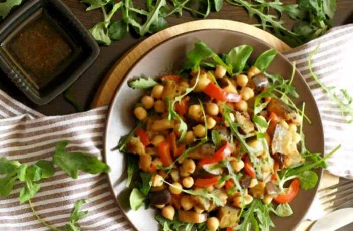 5 весенних рецептов теплых диетических салатов