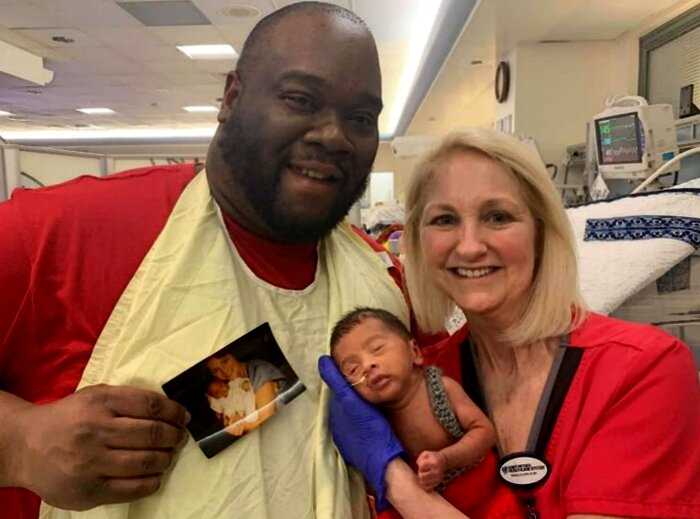 Медсестра спасла жизнь новорожденного малыша. Через 33 года все повторилось