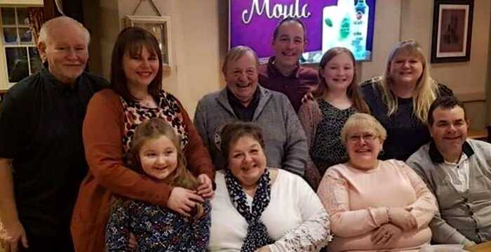 В Великобритании 17 родственников подхватили коронавирус на похоронах бабушки