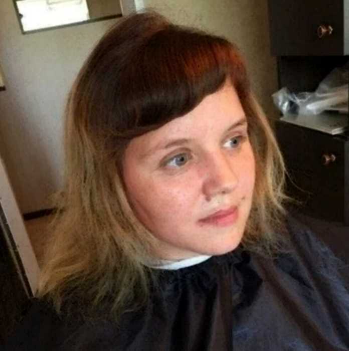 Как парикмахер из маленького городка сделал женщине одну из самых модных стрижек этого лета