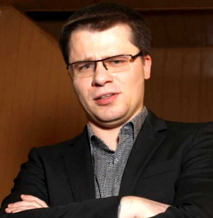 Основатель Comedy Club о переживаниях Харламова: «После «Текста» Гарику было больно, но он держался»