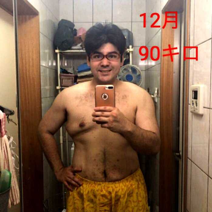 &#8203;Блогер весил 137 кг и потерял половину своего веса. Он не только постройнел, но и помолодел лет на 20
