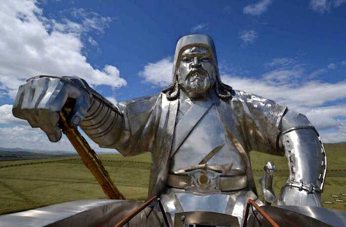 Как светлоглазый Чингисхан простил врага: неизвестные факты о великом полководце