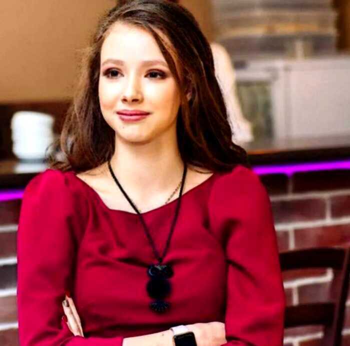 Актрисе из сериала «Воронины» Маше Ильюхиной исполнилось уже 17 лет: как она сейчас выглядит