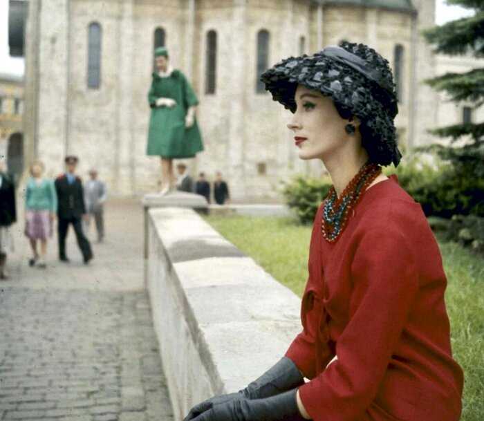 Как супермодели Christian Dior свели с ума СССР. Запрещенные фото из Москвы 1959 года