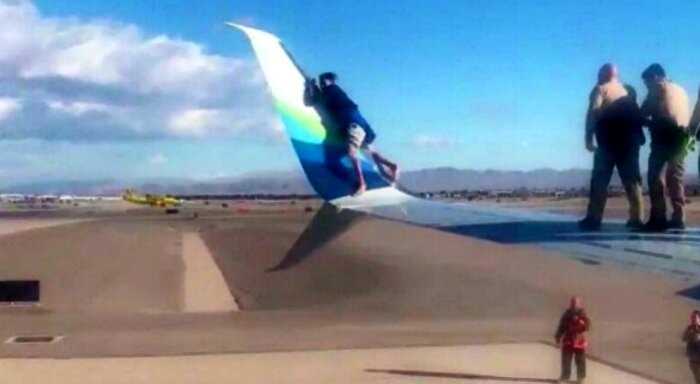 Побег из Вегаса: американец попытался улететь на крыле самолета