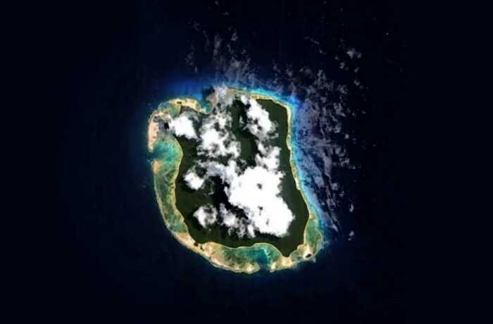Что скрыто на закрытом острове в Индийском океане