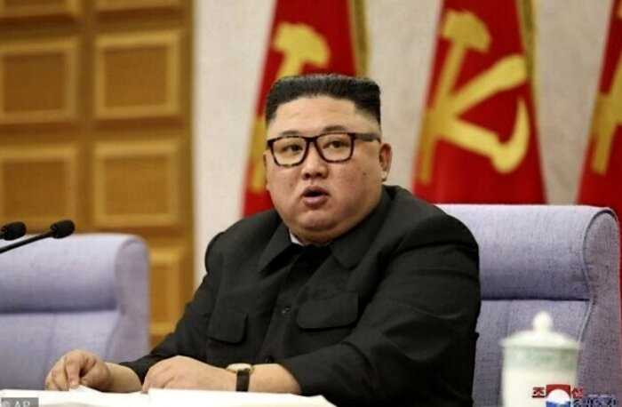 Ким Чен Ын запретил популярную американскую прическу и узкие джинсы