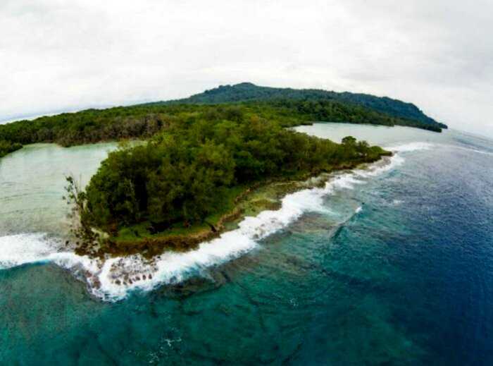 Необитаемые острова, где в наши дни не встретить человека: История и секреты рая для современных Робинзонов