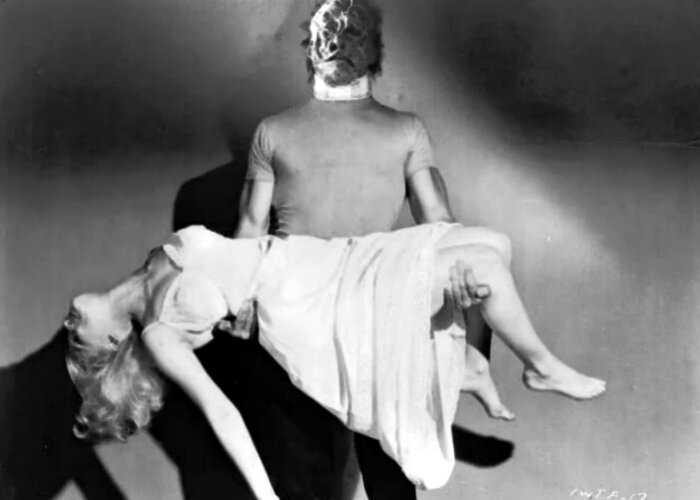 Красавицы и чудовища классических фильмов ужасов: подборка винтажных фото