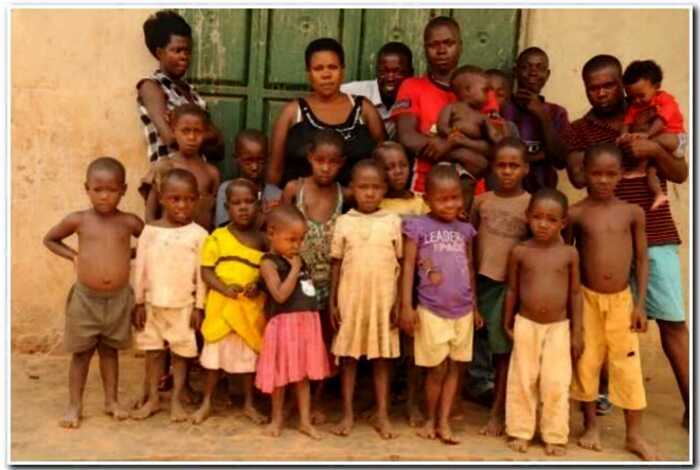 «АК-47 из Уганды»: 39-летняя африканка родила 38 детей без перебоев