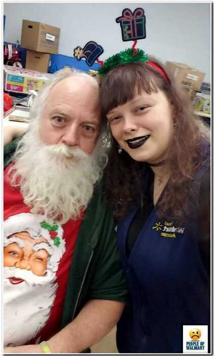 18+ суровых покупателей магазина Walmart, которые пришли за новогодними покупками