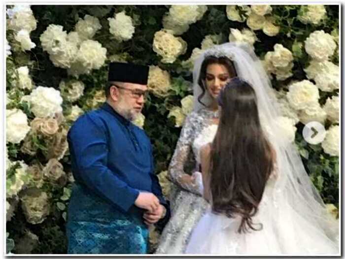 «Это провал, Штирлиц»: :Король Малайзии, женившийся на Оксане Воеводиной, отрекся от престола