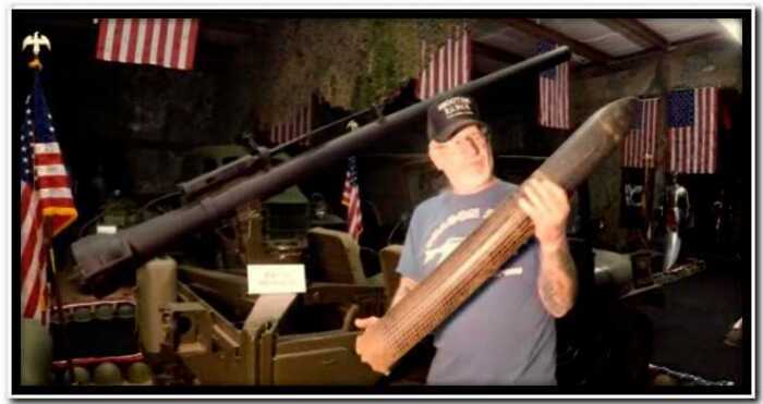 “Готов ко всему”: пенсионер из США официально стал самым вооруженным человеком планеты