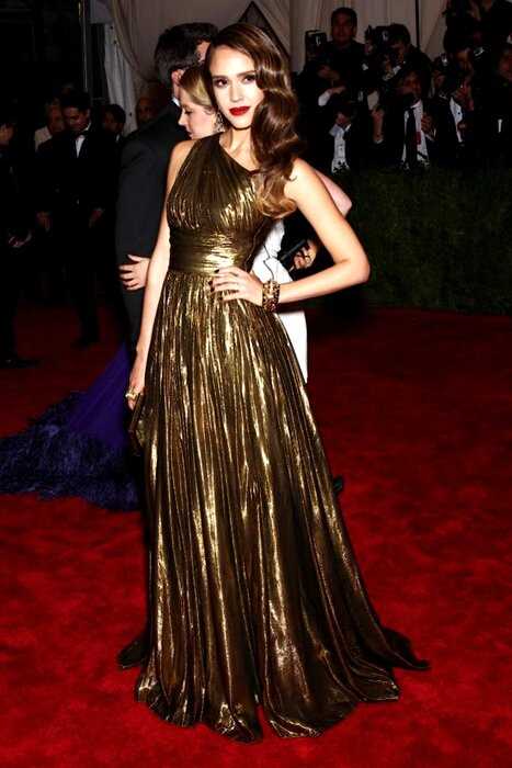 Джессика Альба: 15 лучших вечерних платьев актрисы