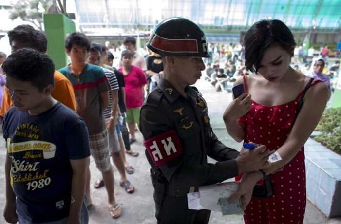 “Смена пола вам не повод”: вот как выглядят призывники Таиланда, которые буду защищать страну