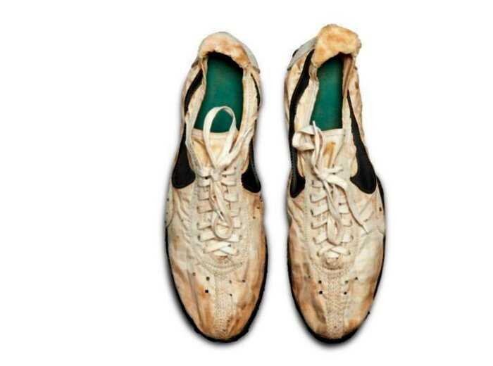 Самые дорогие кроссовки в истории человечества продали за $437,500. В чем подвох?