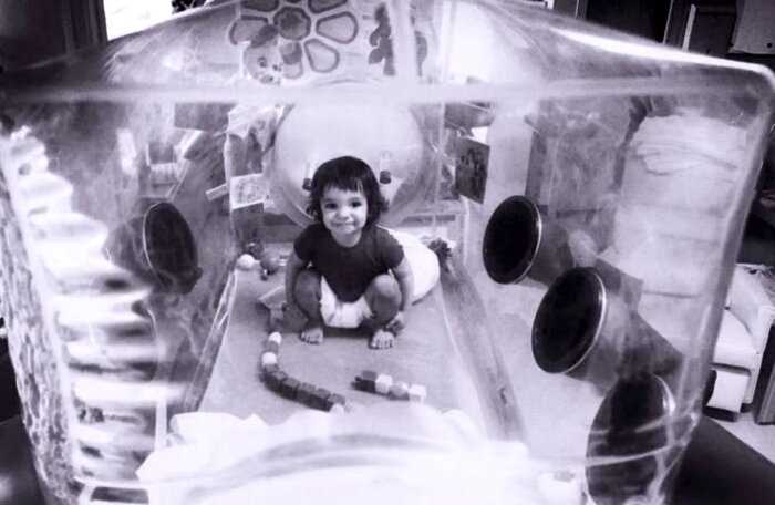 «Жизнь в пузыре»: история единственного в мире ребенка, не имевшего иммунитета