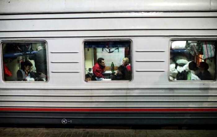 Пассажиры поделились самыми вопиущими попутчиками в поездах — и это ужасно