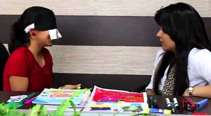 «Третий глаз»: в Китае детей учат читать книги в черных повязках