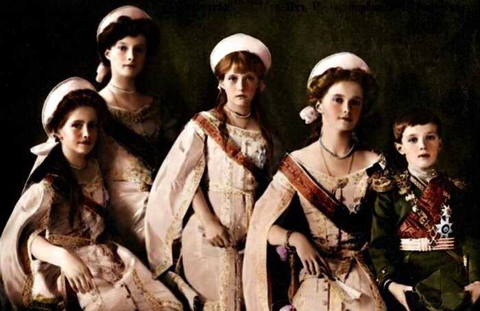 Наряды последних Романовых: что носили женщины царской семьи