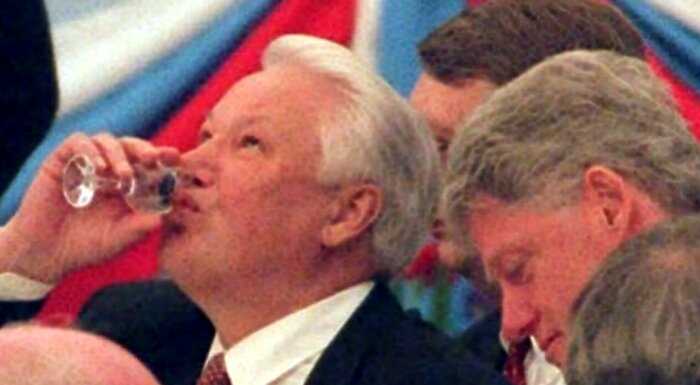 Топ-10 пьяных выходок Бориса Ельцина, за которые реально стыдно