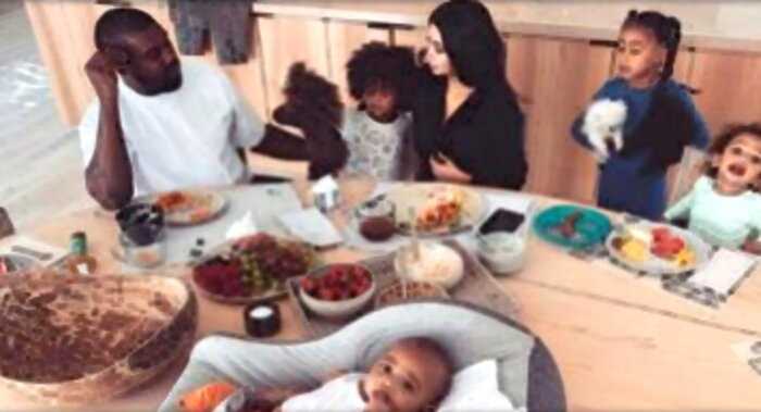 «Теперь будете без мяса»: Ким Кардашьян заставила детей стать вегетарианцами