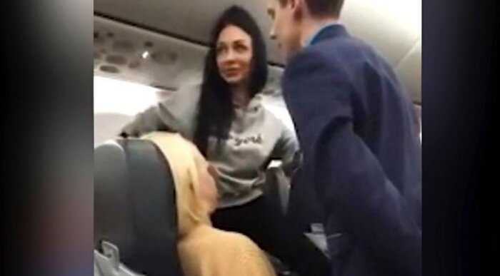 «Пырну тебя заточкой»: пьяная пассажирка устроила дебош в самолёте