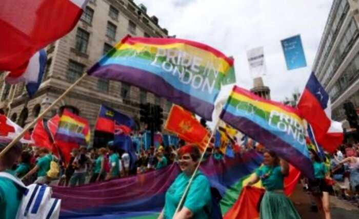«Ну вот и все»: Британские медики оставят умирать тех, кто не любит геев