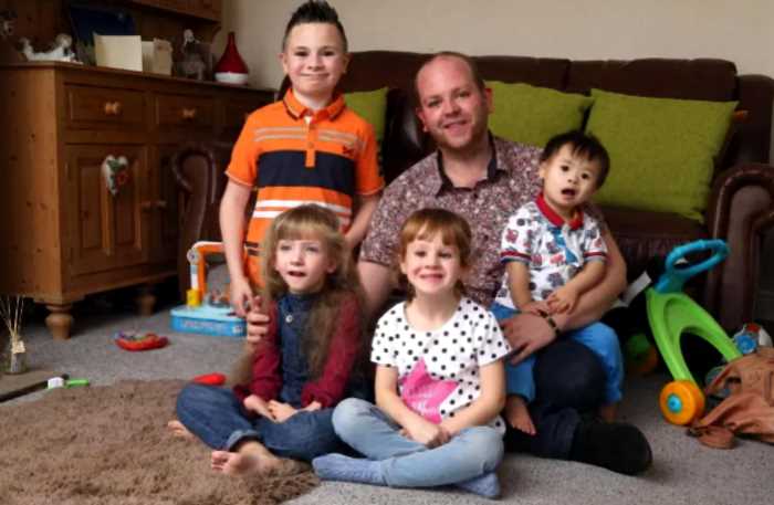 Одинокий папа усыновил 5 особенных малышей, чтобы подарить им достойное будущее