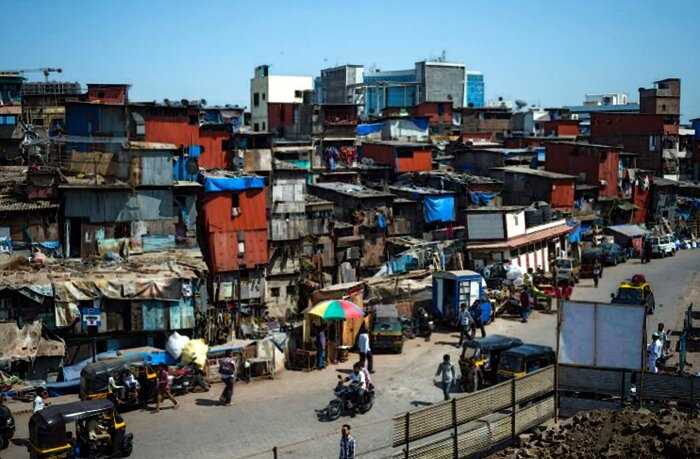 «Парадокс трущоб»: почему беднота Мумбаи практически не болеет коронавирусом