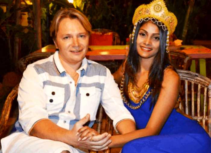 Русский парень Саша полюбил красавицу из Индии. Вот как сложилась их жизнь