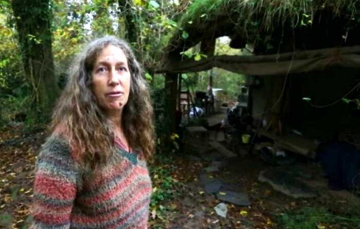 Женщина-отшельник живет в лесу уже целых 18 лет в полном одиночестве