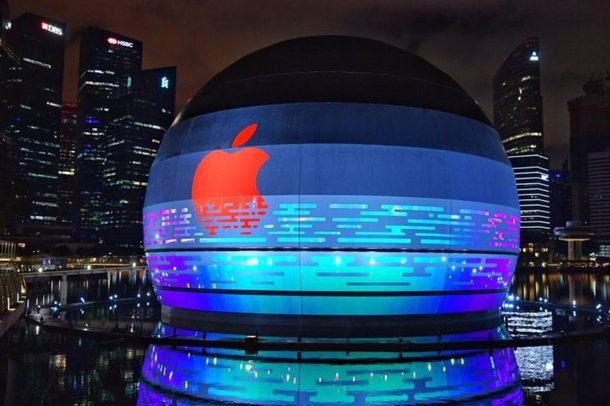 Apple открывает первый фирменный магазин на воде